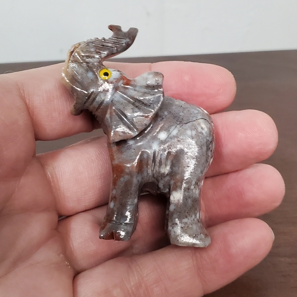 Soapstone Crystal Elephant - Picture 7 of 8